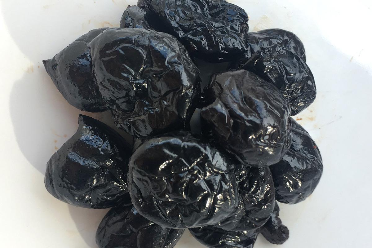 aceitunas negras marroquinas secas