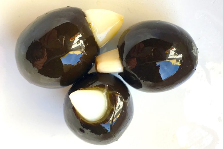 Black Olives Stuffed With Garlic Aceitunas Lorente